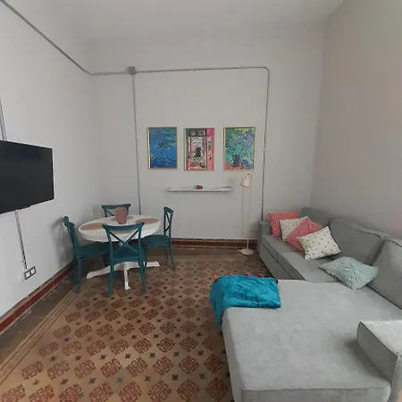 La Casa De La Esquina *